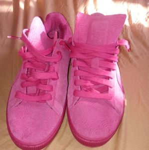 PUMA WOMEN'S SUEDE CLASSIC EMBOSS CASUAL SNEAKER Size 8.5